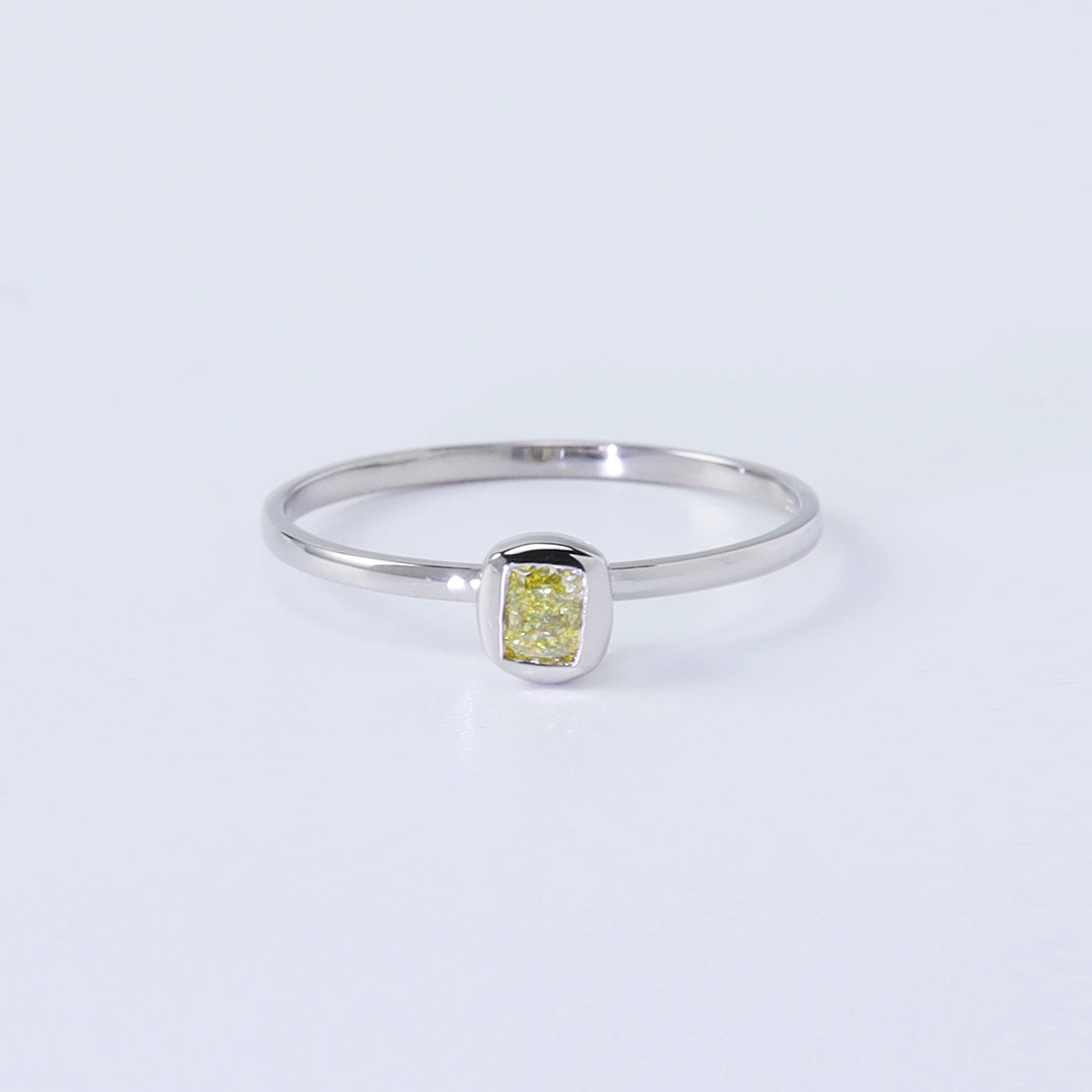 Pt900イエローダイヤモンドリング No.1（13号）