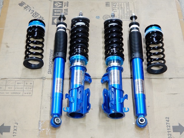 スイフト スポーツ(ZC31S) 車高調: 決定的な答えの無いものを