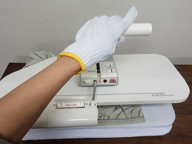 強力アイロンプレッサー、エルナプレスの使い方 - きものブログ