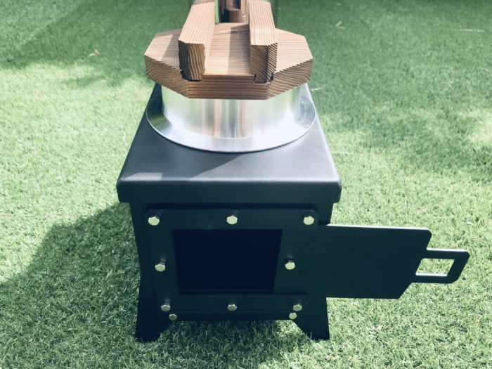 軍幕に最高で最強な薪ストーブ ［俺のかまど］ | OUTDOOR LABO