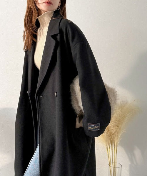 さっと、羽織るだけで高級感。フェイクウールダブルテーラードロング丈