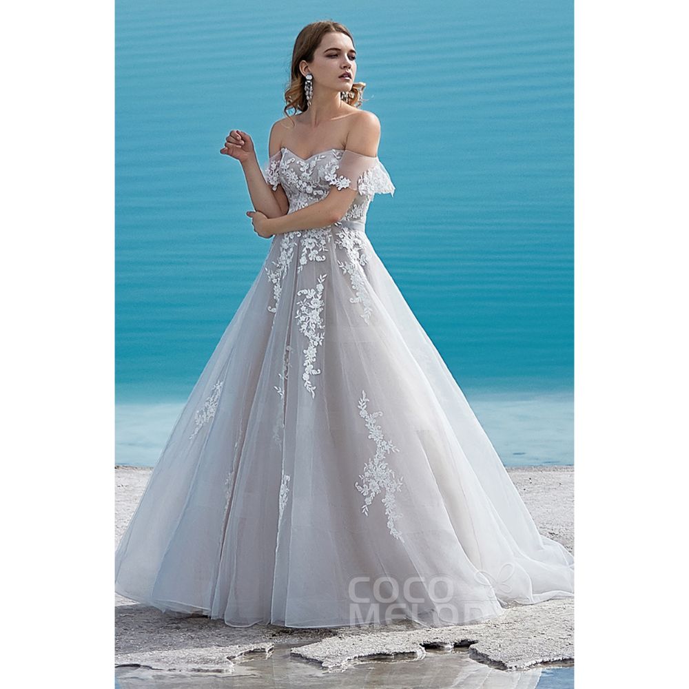 LD5861 スウィスチュール オフショルダー Aライン ウェディングドレス