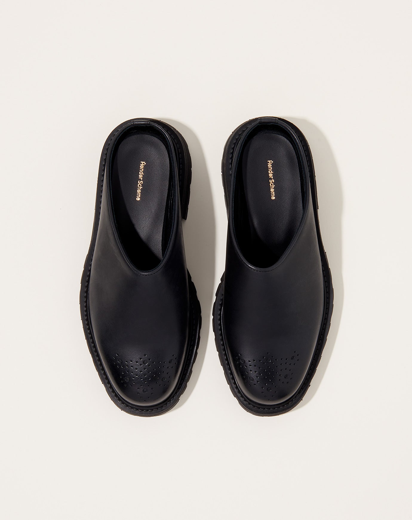 hender-scheme-commando-mule-