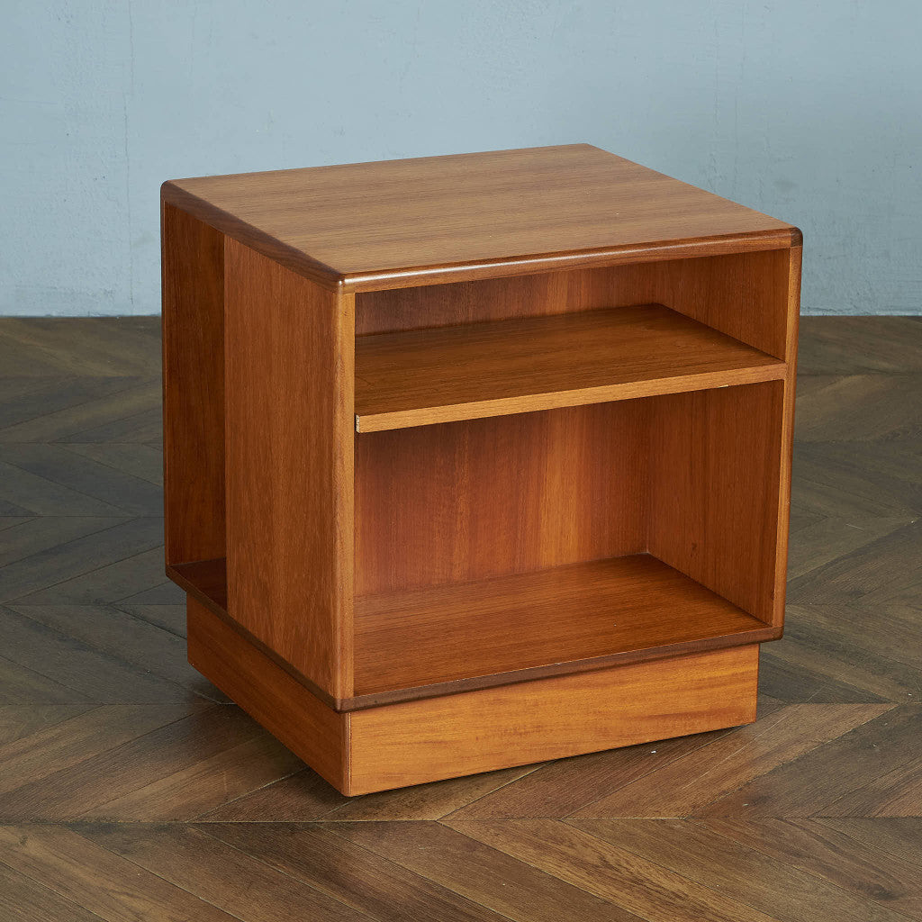 英国ヴィンテージ ベッドサイドキャビネット / サイドテーブル #85340