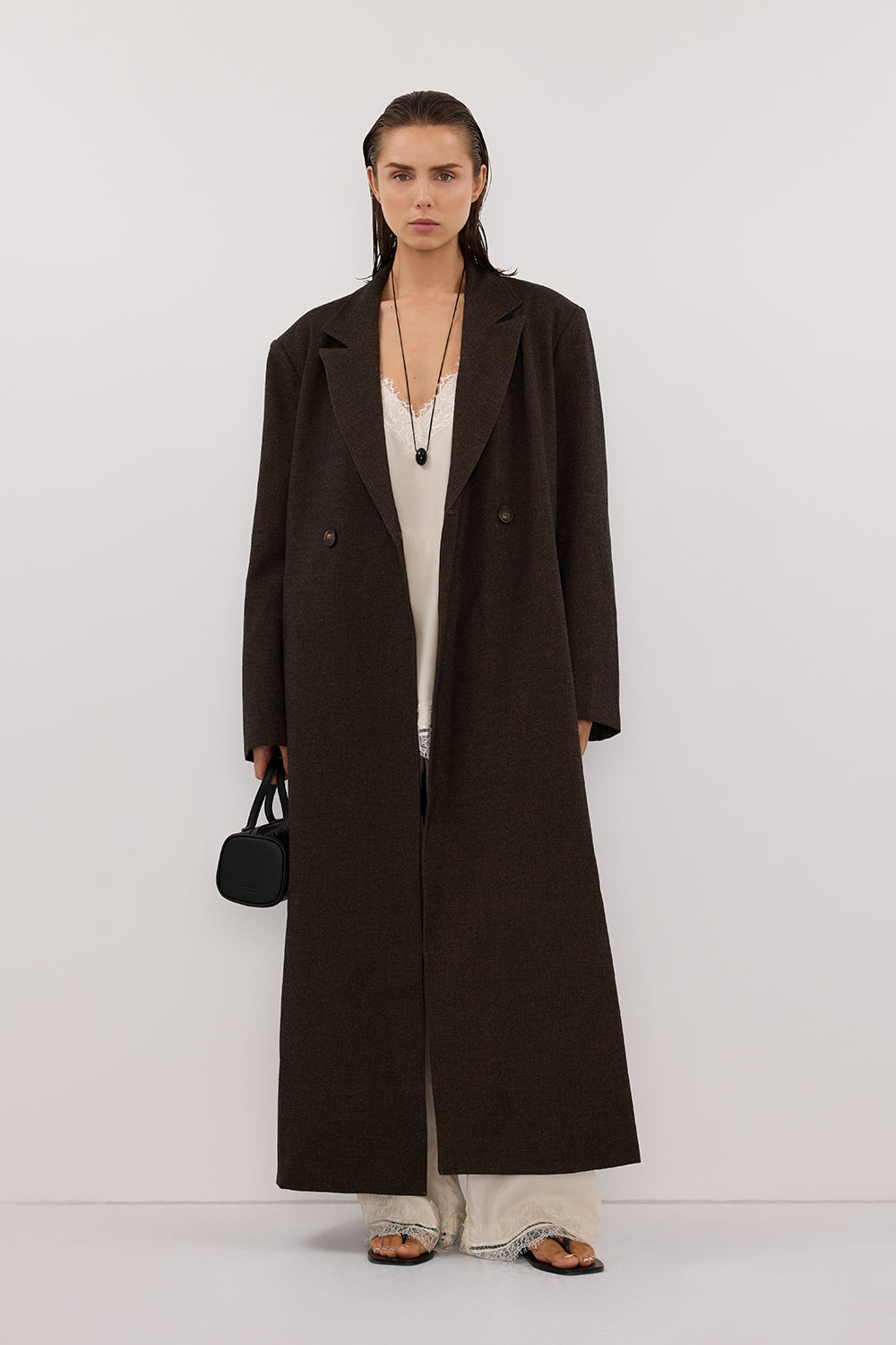 BENTLEY CHOCOLATE OVERSIZED COAT – DISSH