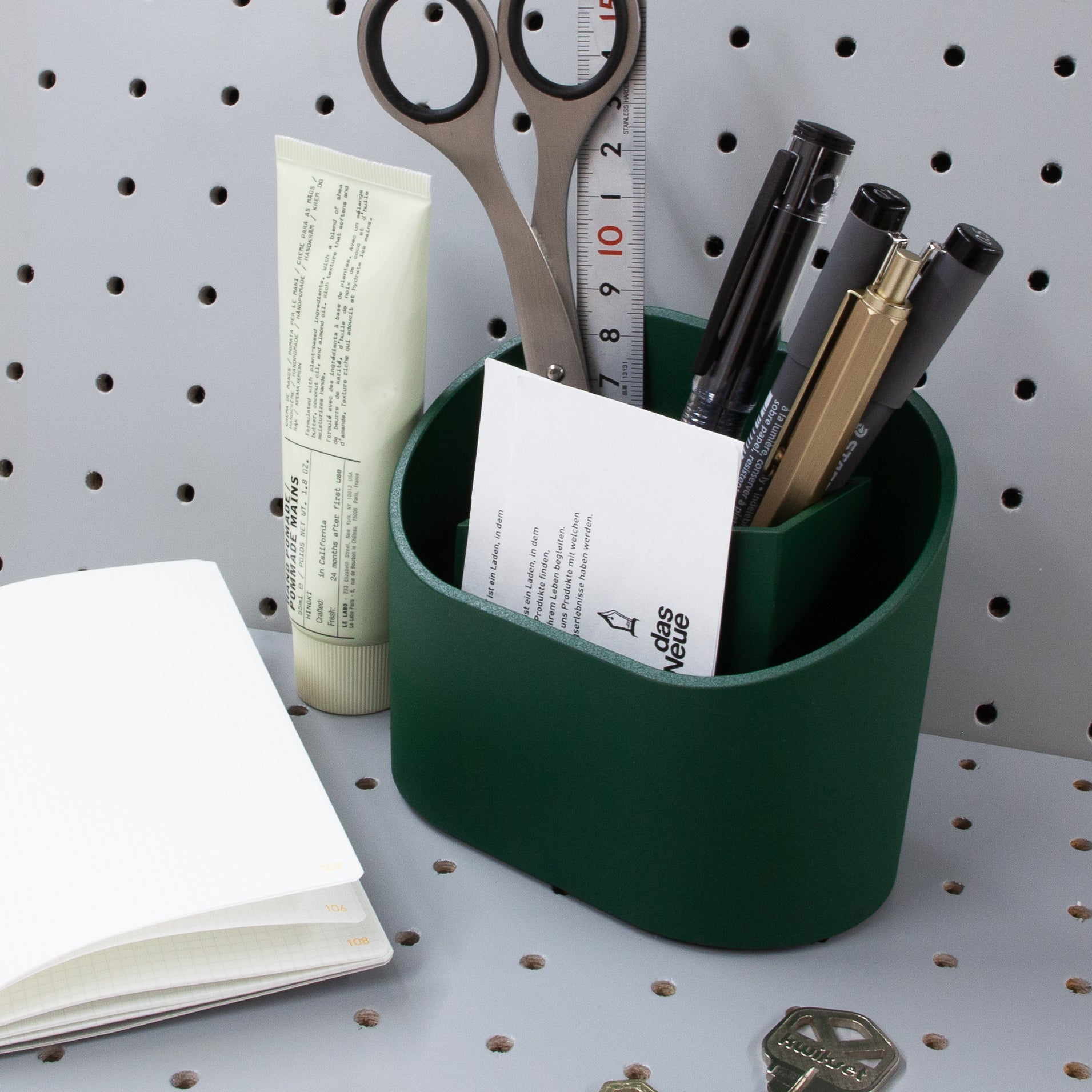 SEKISAKA ] STAND – Neueオンラインストア｜もっと愛着のわく、明日を。