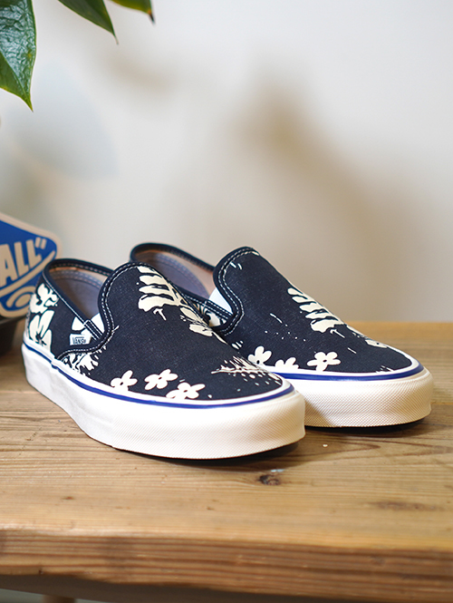 VANS ANAHEIM FACTORY SLIP-ON 48 DECK DX SHOE（VN0005UPNVY Floral