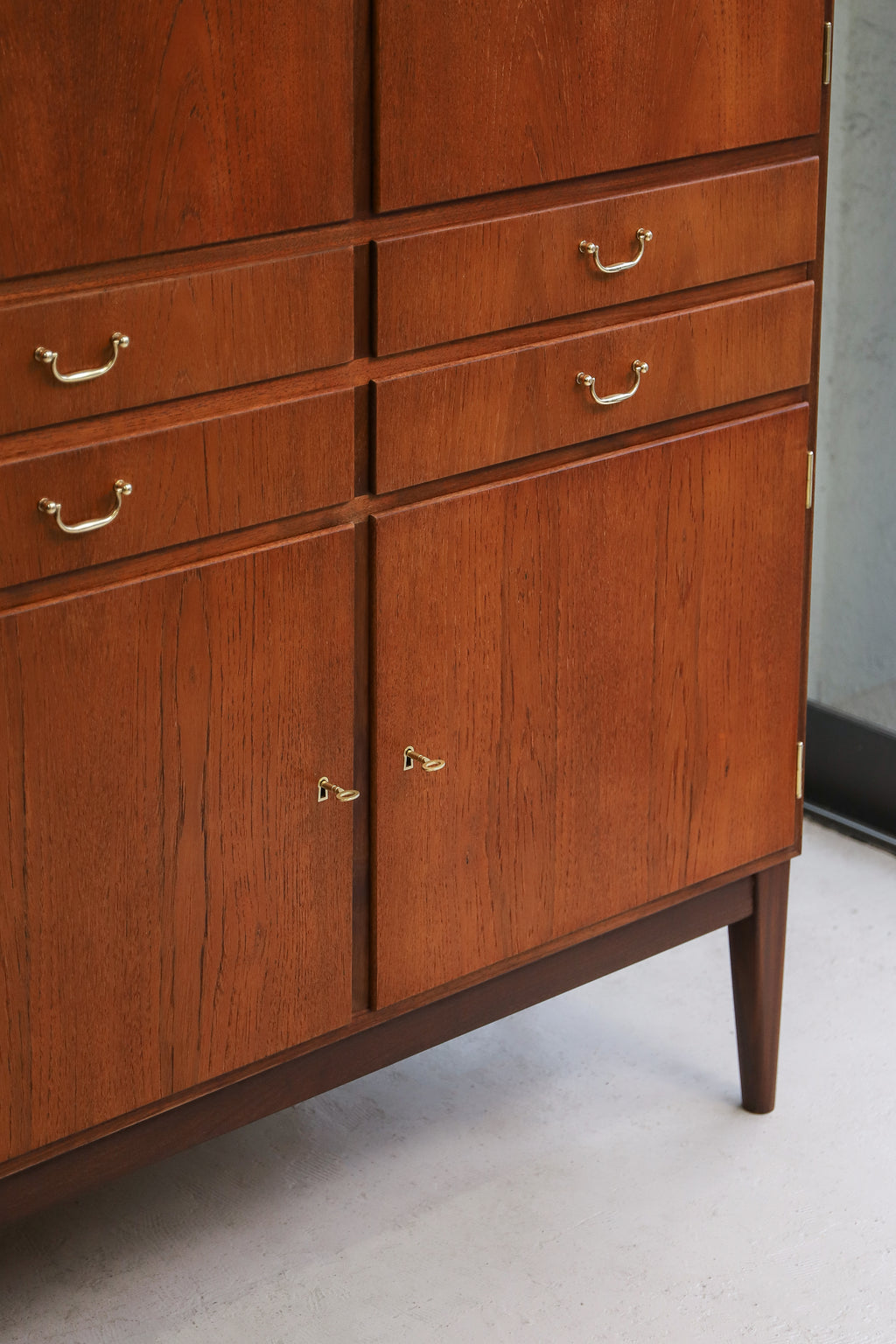 デンマークヴィンテージ ハイキャビネット 収納 ミッドセンチュリー