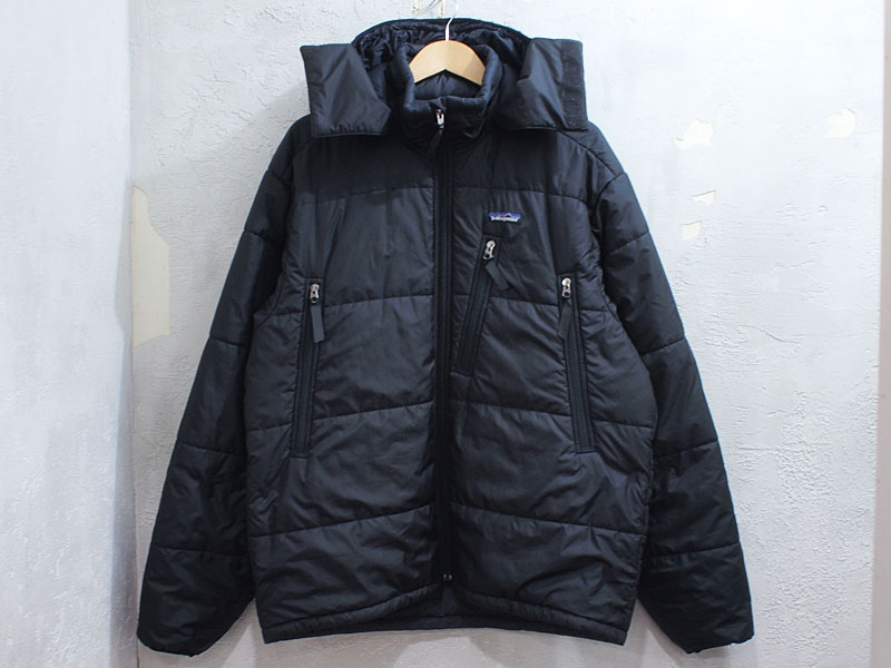 patagonia パフジャケット 黒 ブラック L 83990 パタゴニア - ブランド