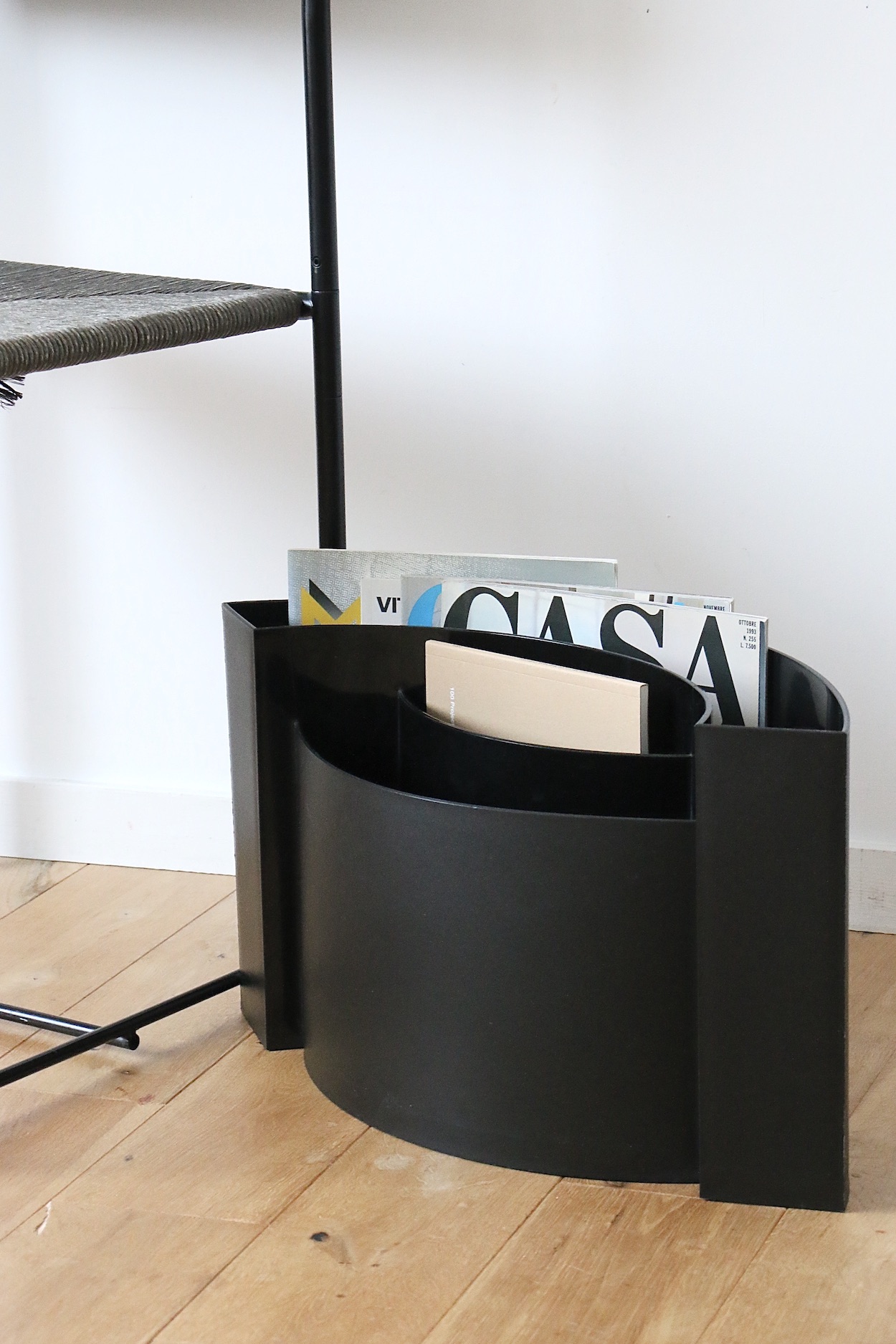 Authentics Magazine Rack ドイツ オーセンティックス マガジンラック