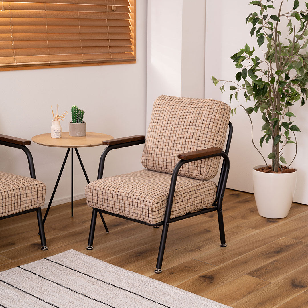 レトロなチェック柄がかわいらしい1人掛けソファ/BE‐【公式】秋島良品