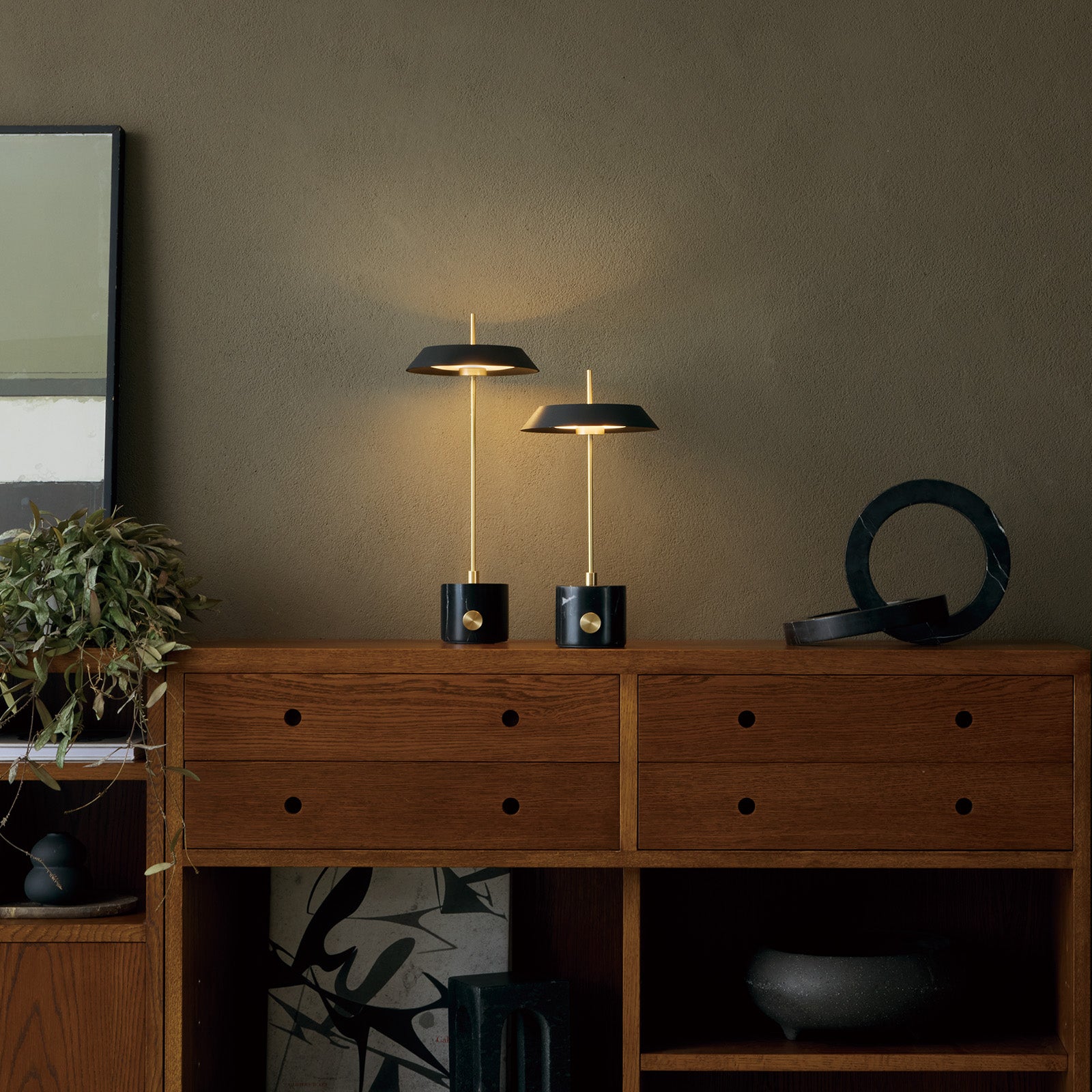 Innocence LED-table lamp (L)｜ARTWORKSTUDIO公式