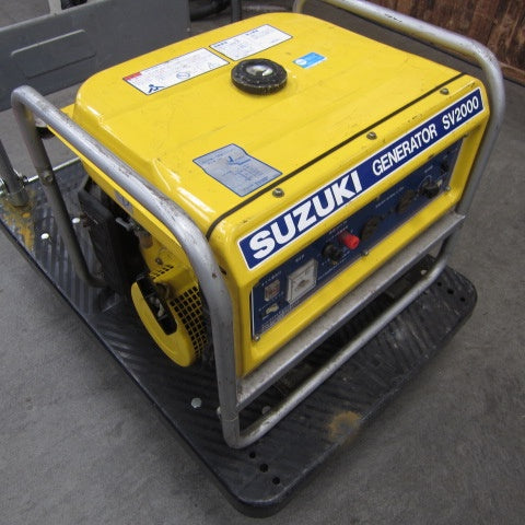 店頭受取り限定】SUZUKI スズキ SV2000 エンジン発電機【川崎店