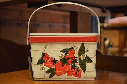 Antique basket by Caro-Nan | USED & IMPORTED CLOTHING ウエスビルブログ