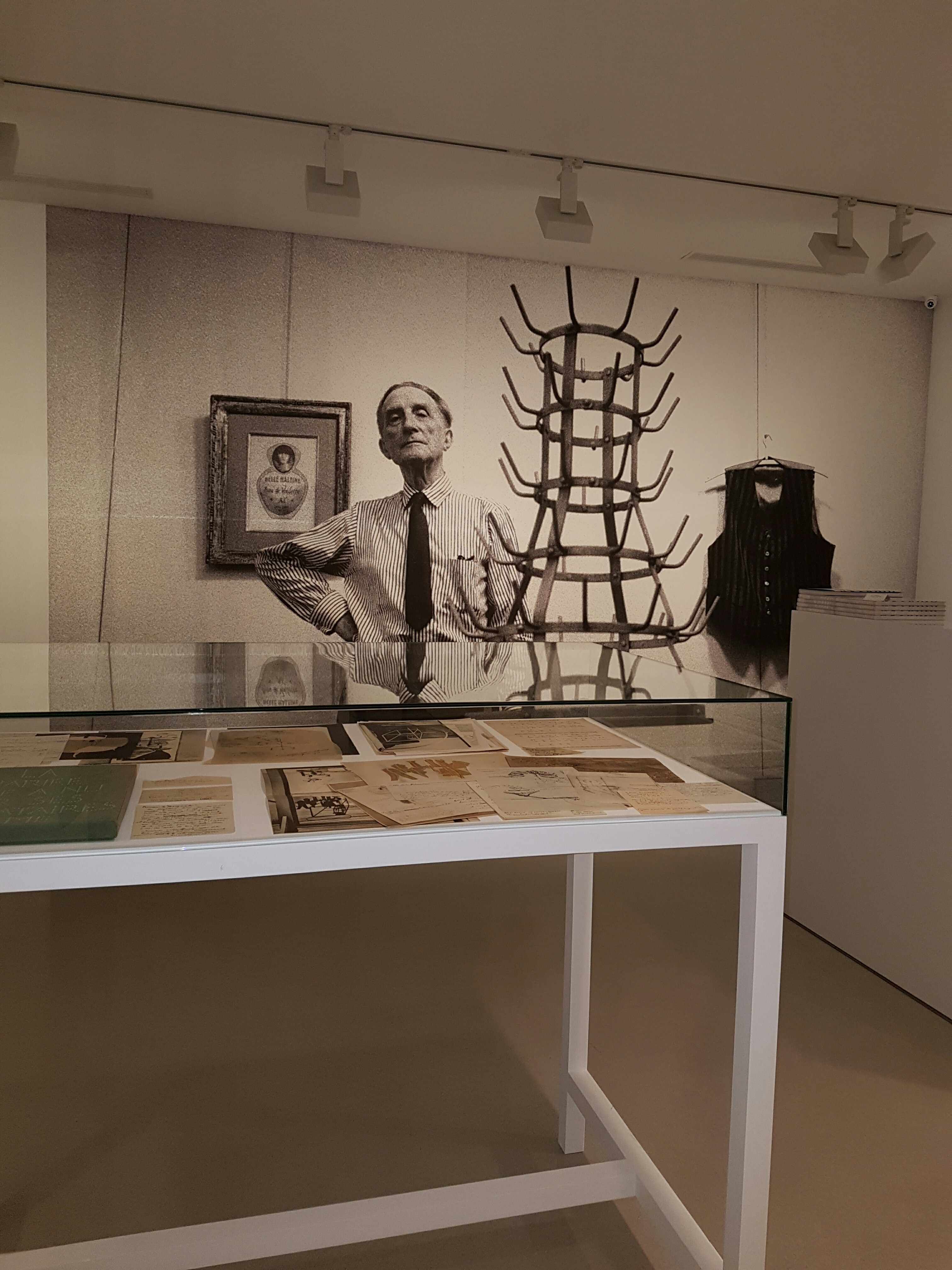 デュシャンのporte-bouteilles/ボトルラック（瓶乾燥器） | フランス