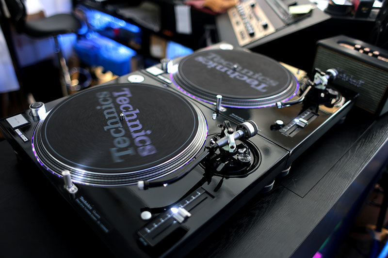 06月21日 – Technics SL-1200mk5 – 塗装、LED化│SPREAD SOUND