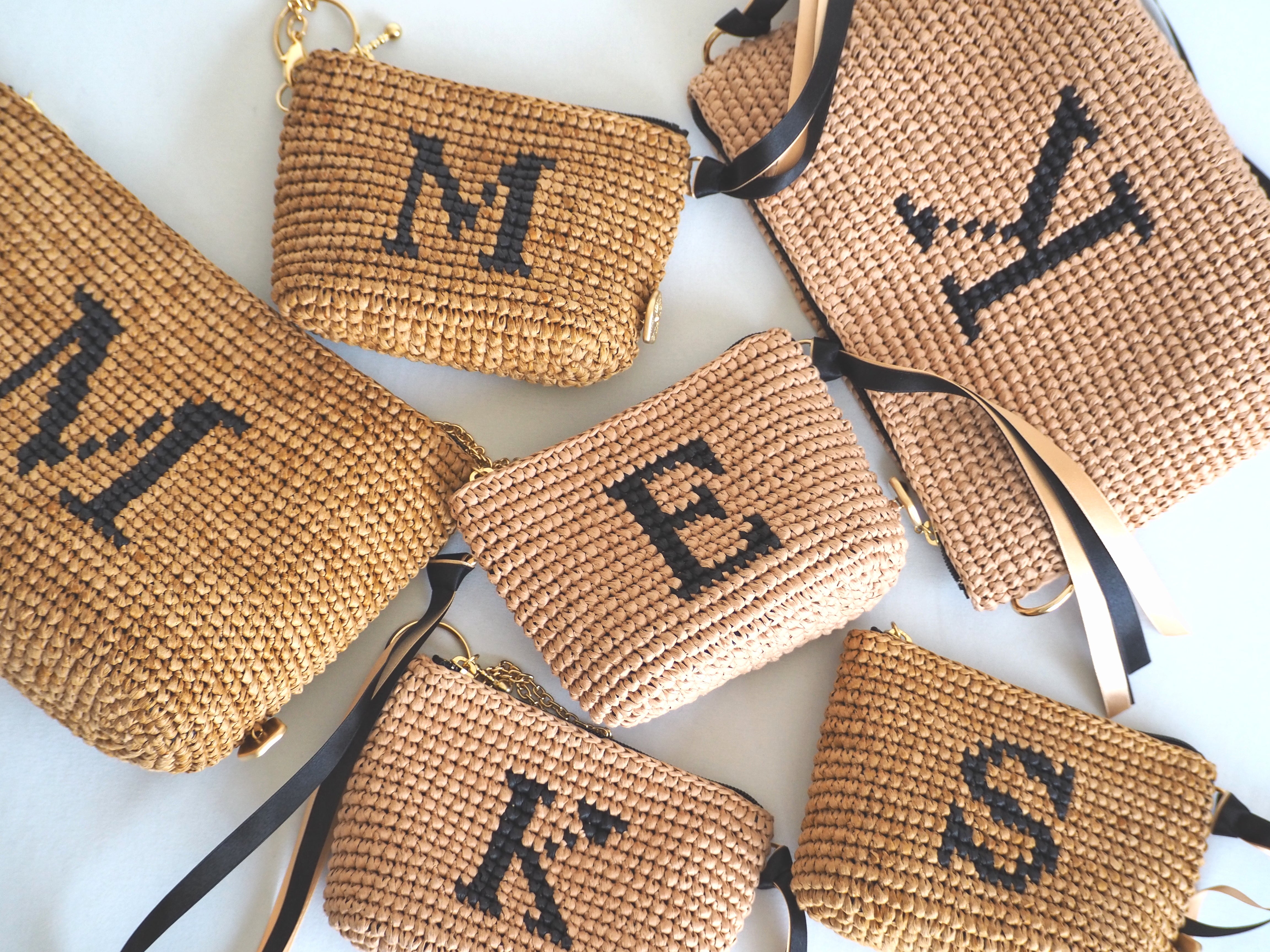 【かぎ針キット】イニシャルポーチ 親子セット – BEYOND THE REEF