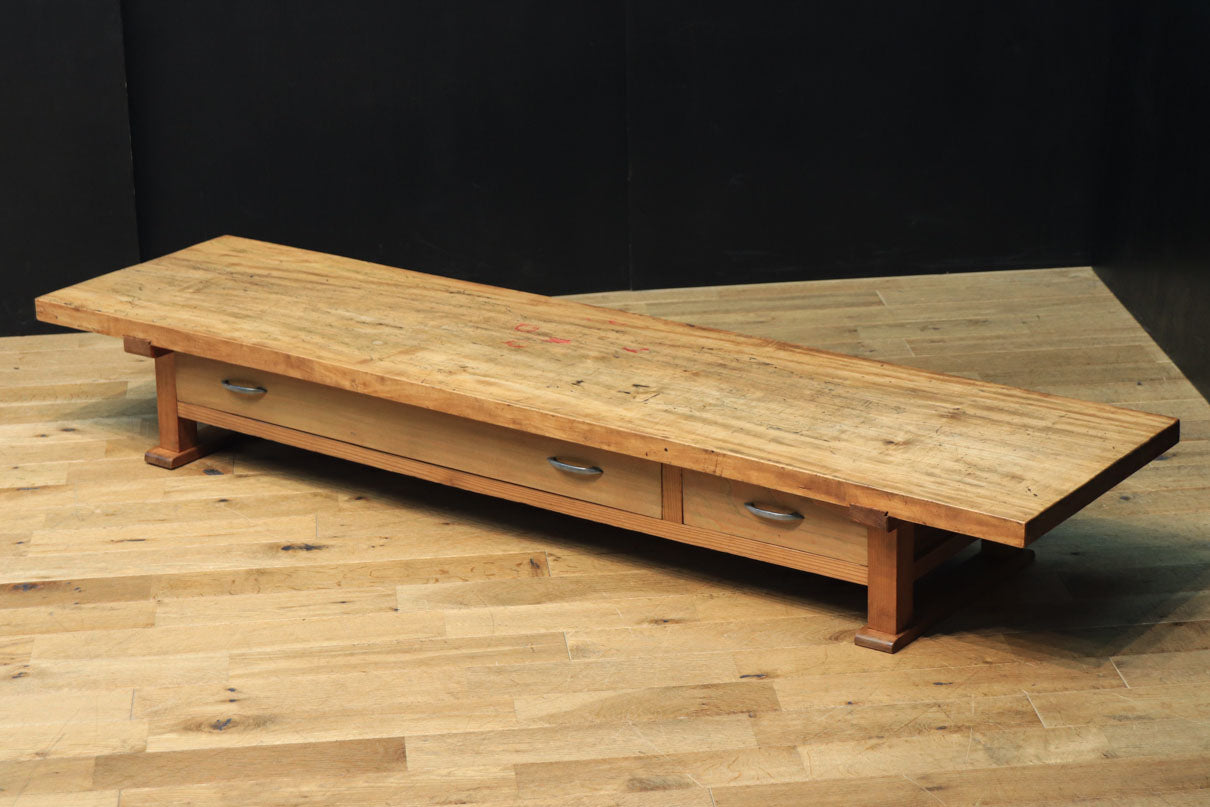 テレビ台に!! 一枚板を使用した頑丈な木地色の裁ち台 BB2241 – 古福庵