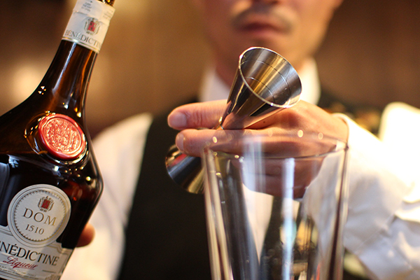 世界最古の薬草系リキュール〜ベネディクティン | クラウターハウス