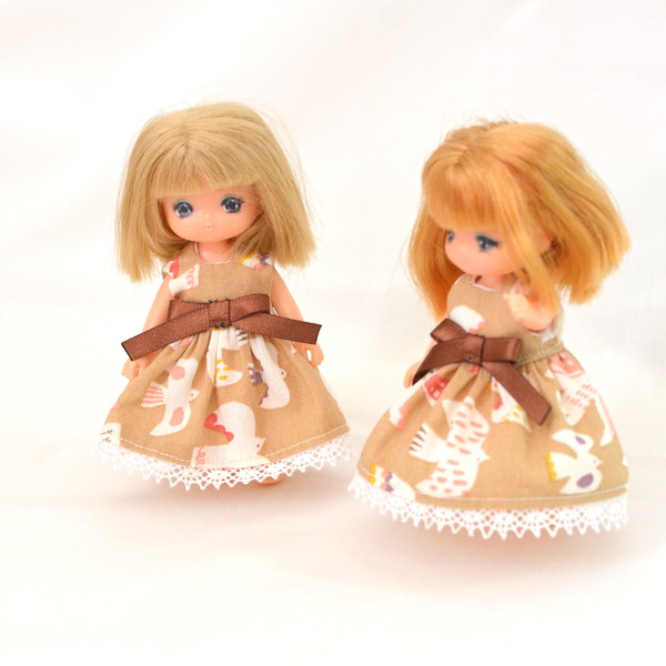 ミキちゃんマキちゃん、プチブライスサイズのノースリーブワンピースの