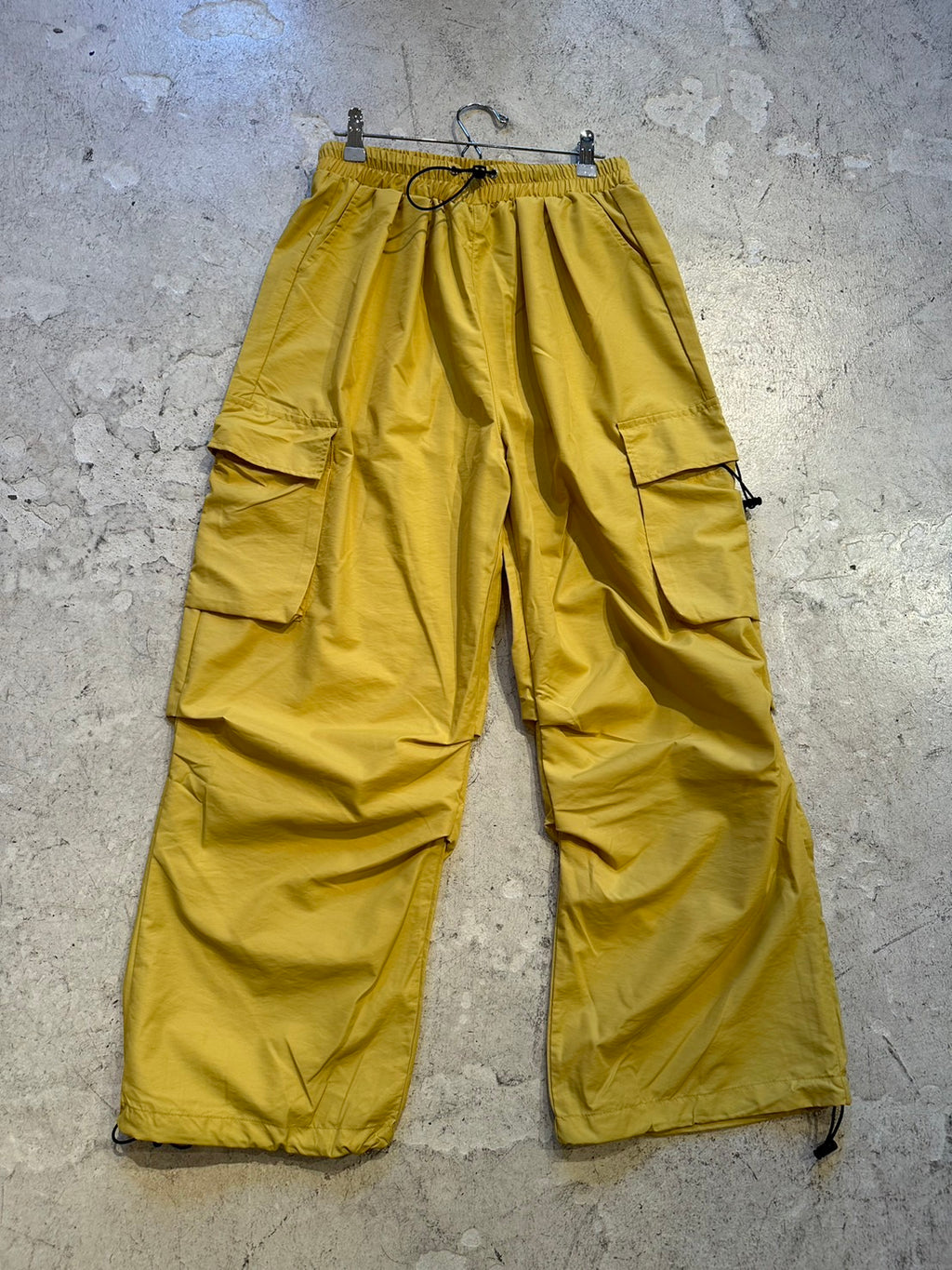 タックワイドストレートカーゴパンツ(イエロー) – LAll ONLINE STORE