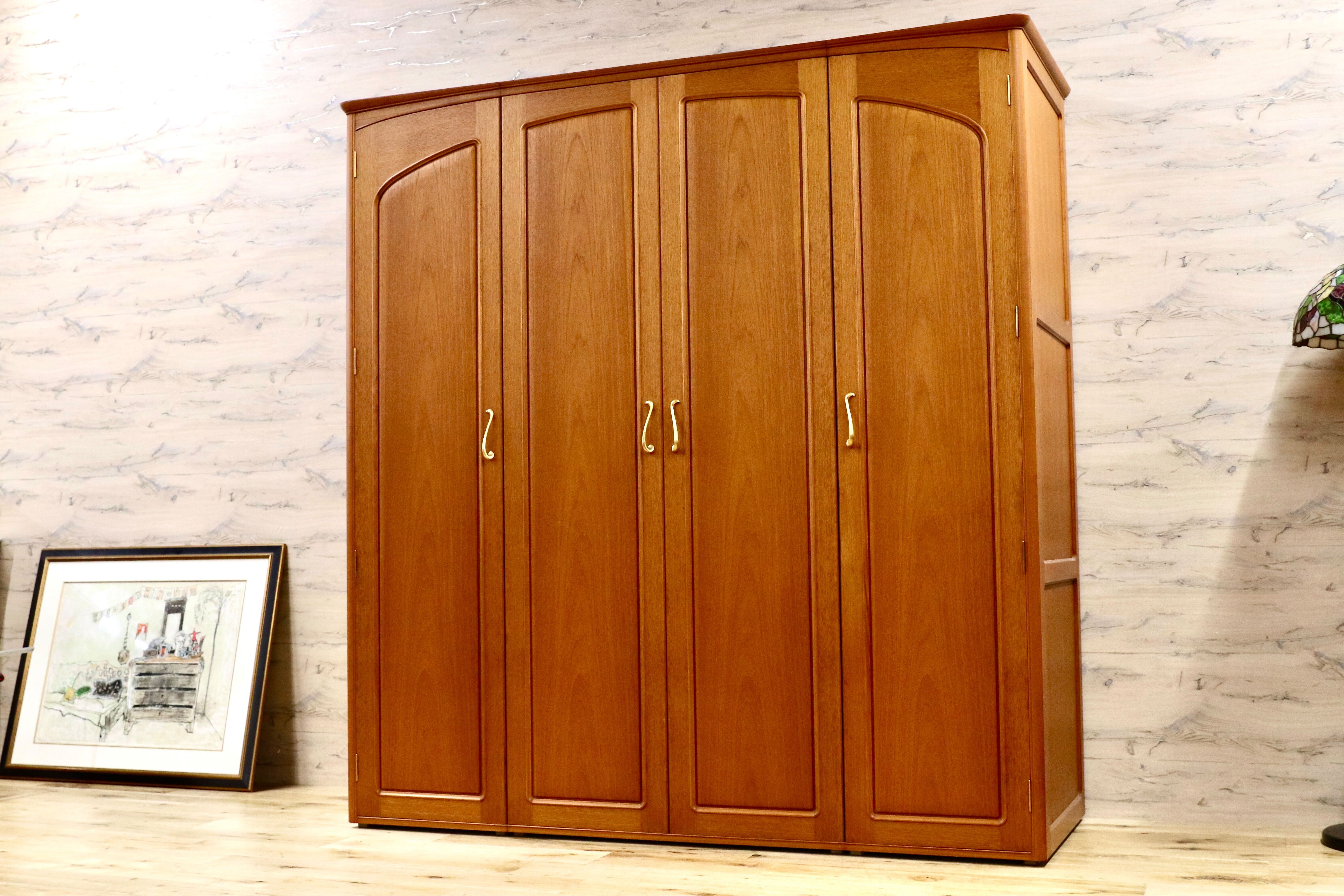 IMG_4229.jpg?v=1707882526&