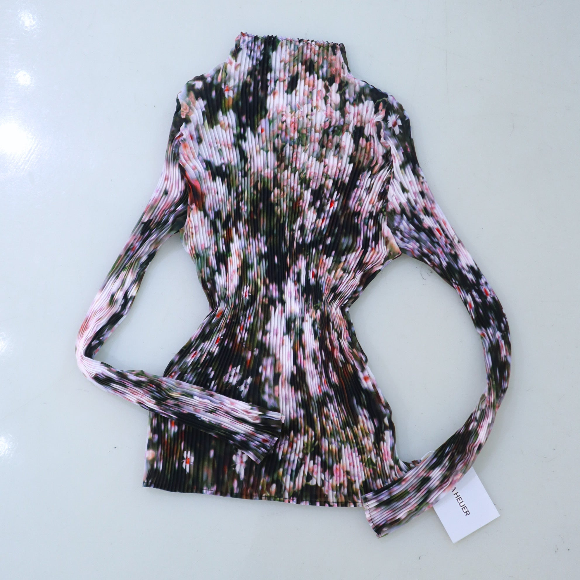 JULIA HEUER LEE PLEATED TOP IN HOLLE – GIGINA