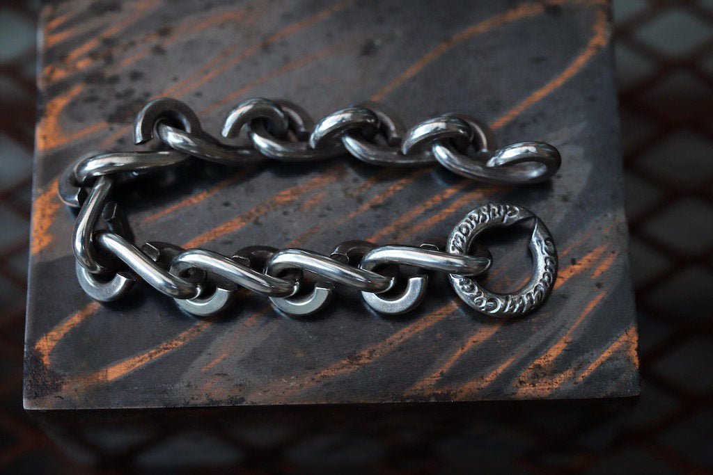 LYNCH SILVER SMITH TWIST(M) BRACELET – grandguignol