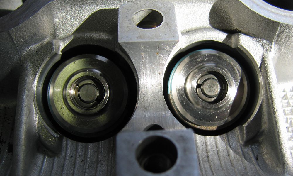 シリンダーヘッドのチューニング - XJR乗りを応援する、バイク親父の