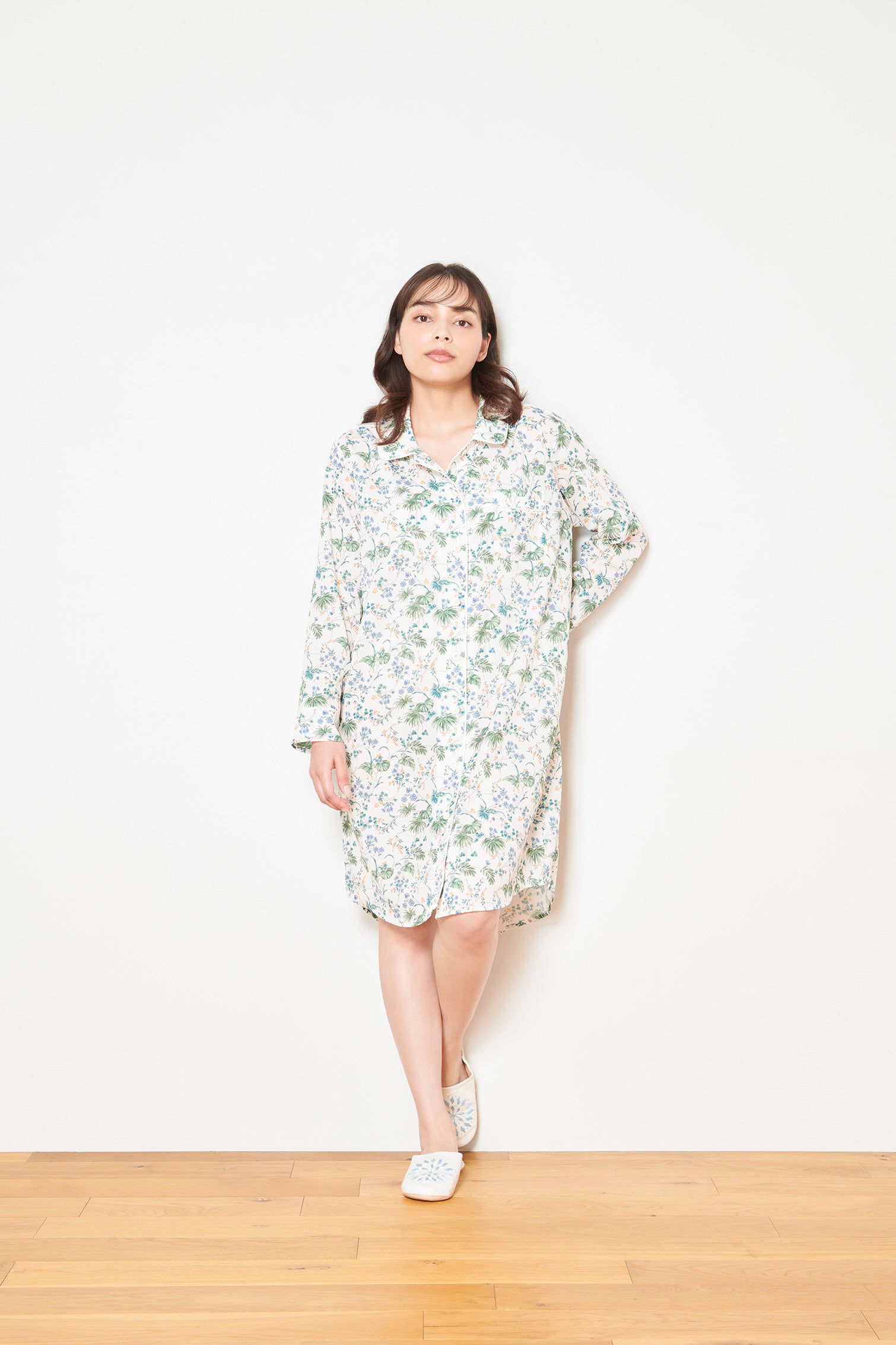 シルクタッチ ヘレボルス 花柄パジャマ（ワンピース） – hilal ay