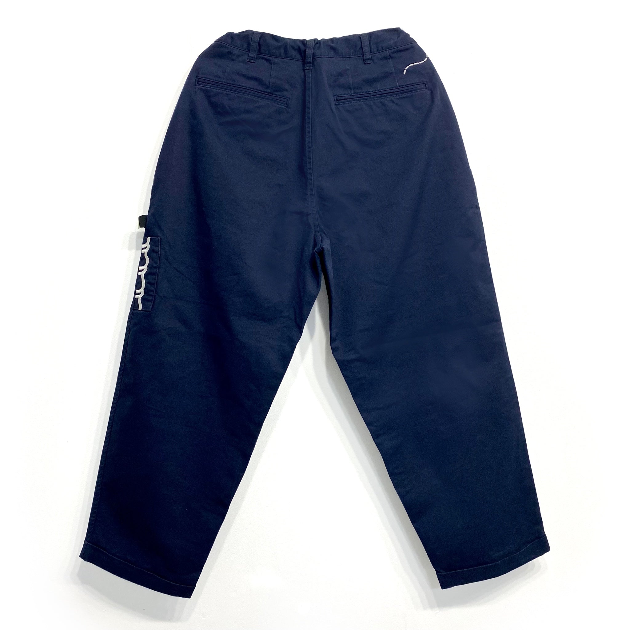 KAMI x BROCHURE 1P CHINO – HITOTZUKI CLUB