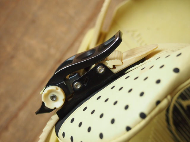 BURTON SNOWBOARD 「Pile Driver」と限定ビンディング「 GENESIS TT