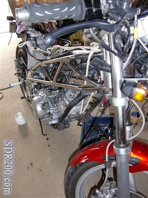 ヤマハ SDR200 “楽に出来るエンジン降ろし”編 | SDRブログ