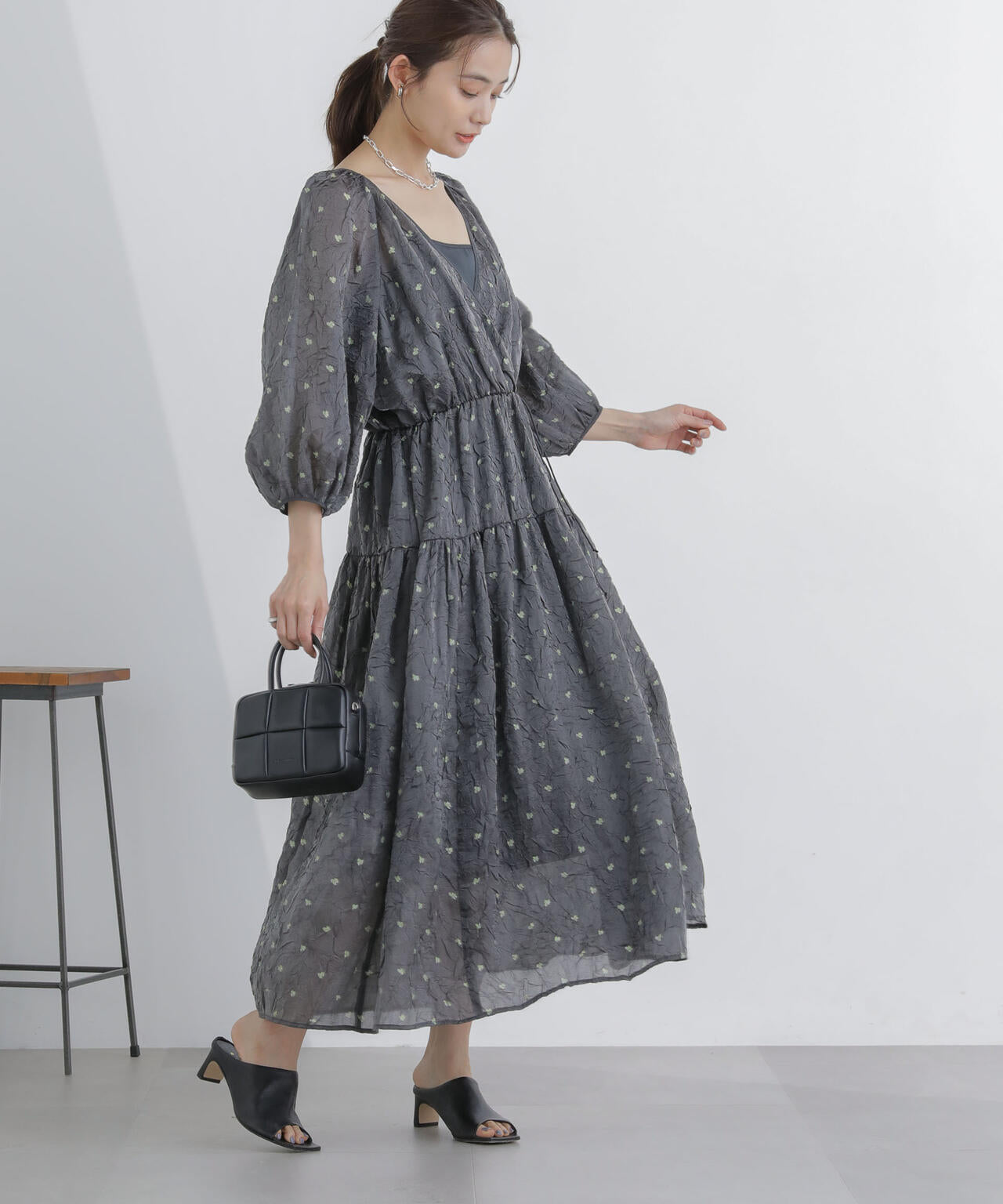 前後 2WAY 表面 変化 シアー プリント ワンピース