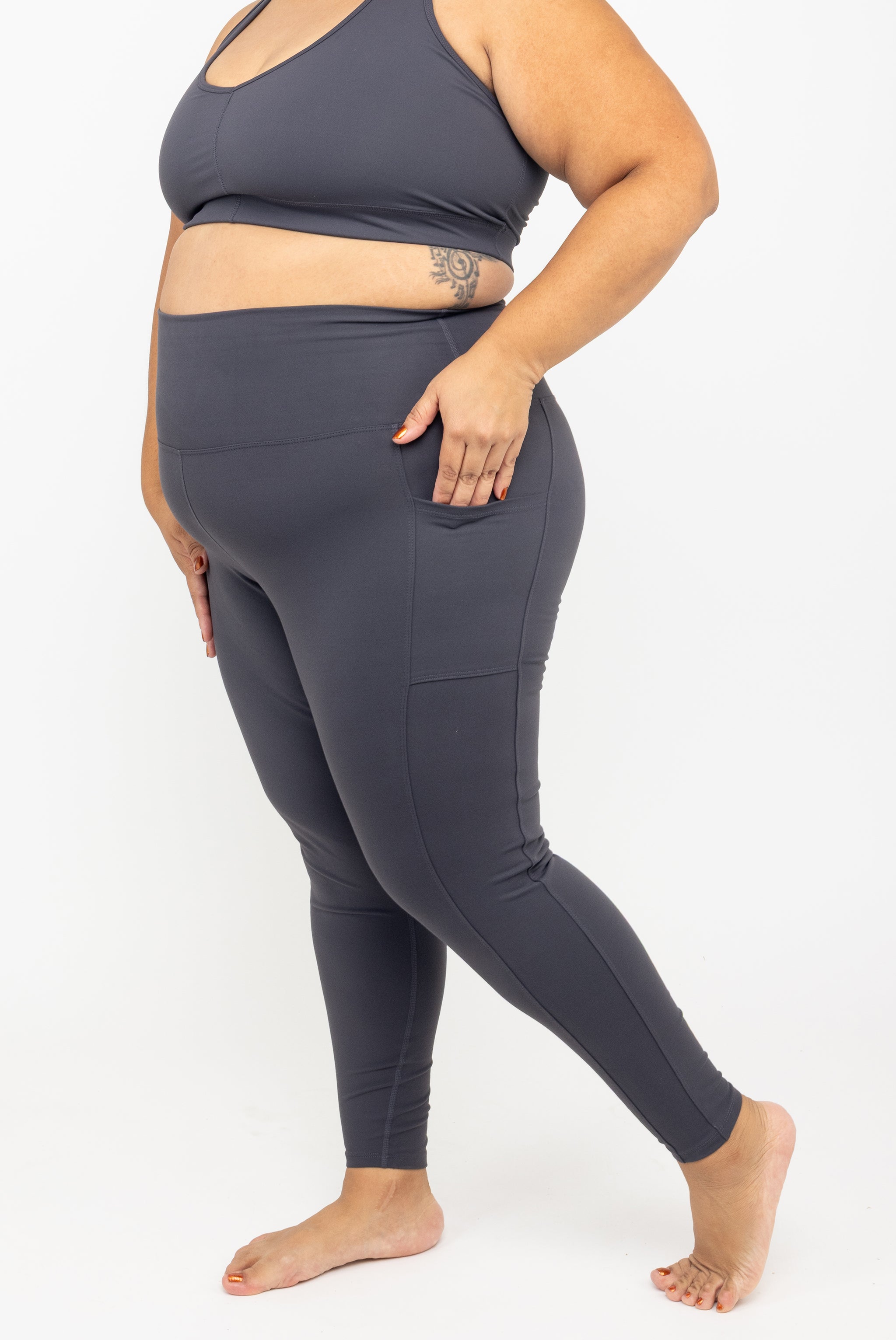Plus Size Pocket 7/8 Leggings - Carbon | Superfit Hero