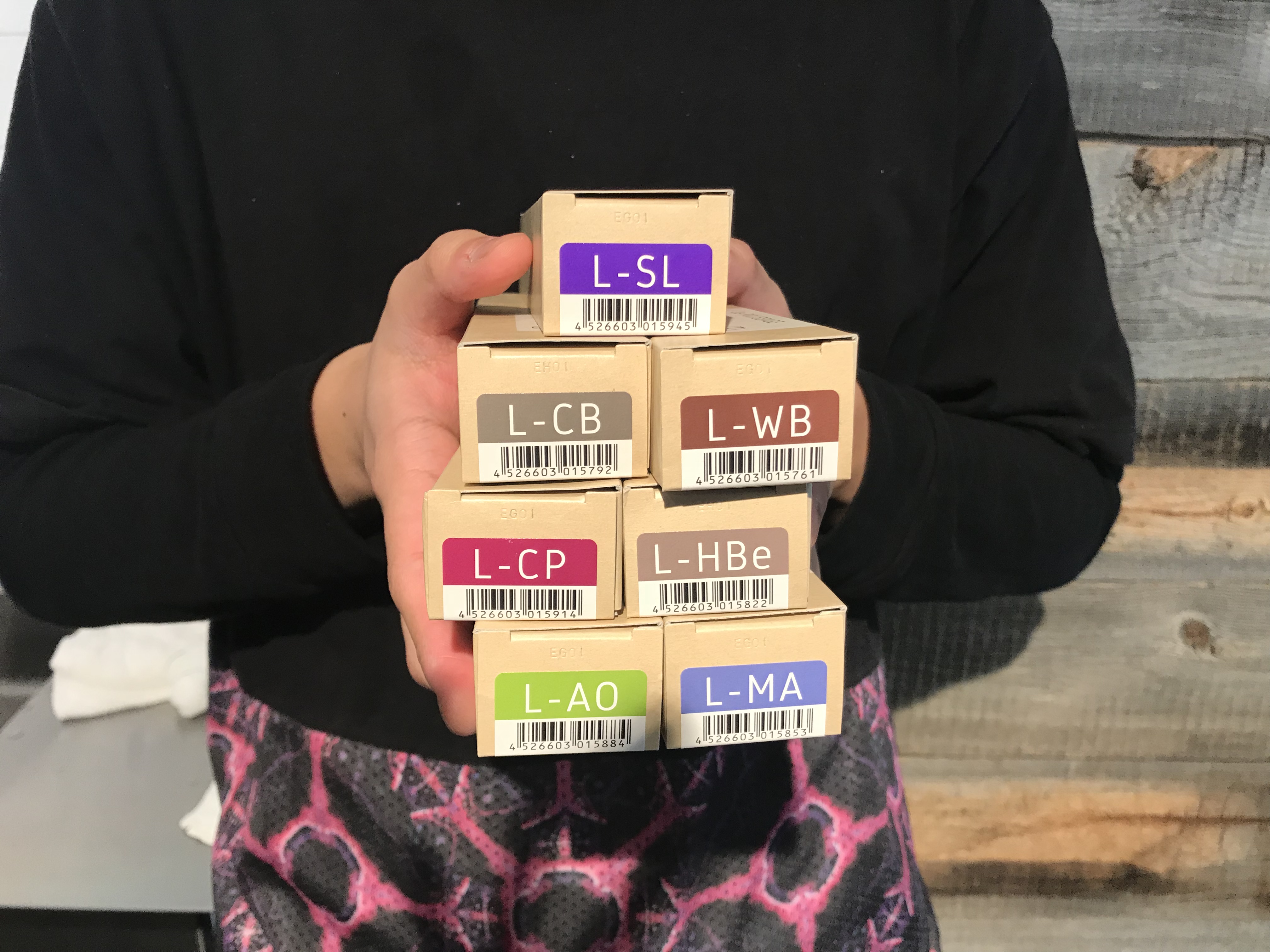 DEMIさんから新発売のルポリサージュ（LEPOLISSAGE）を実際に染めて