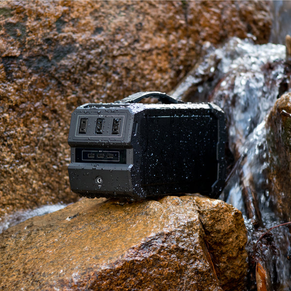 防水仕様のポータブル電源 ENERBOX01-SP/ソーラーパネルセット