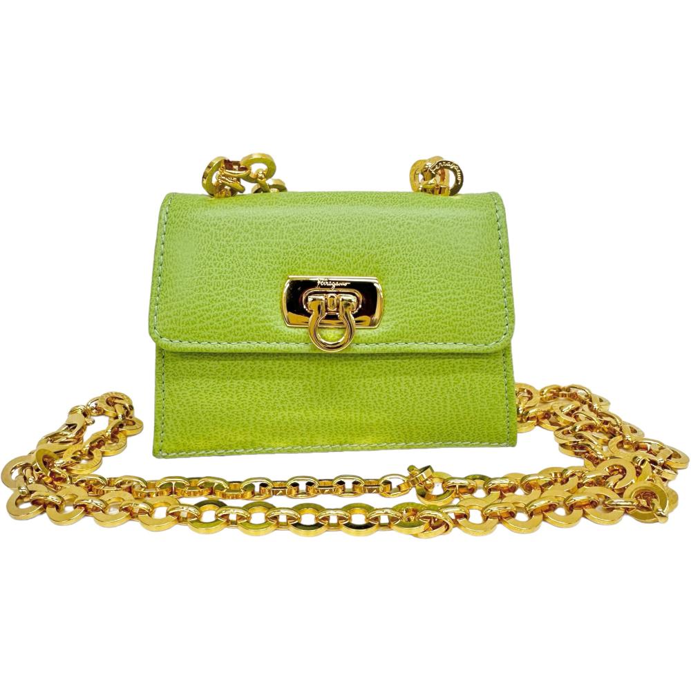 Salvatore Ferragamo/サルヴァトーレフェラガモ】 ガンチーニ金具