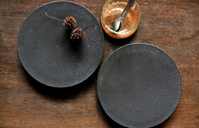 角掛政志：鉄釉フラットプレート: うつわsousou