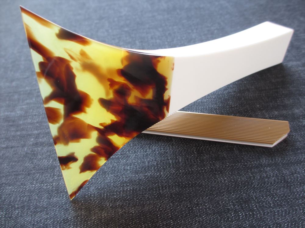 和楽器 ＞ 三味線 付属品 小物 ＞ 白象 地唄三味線撥(バチ) 練習用