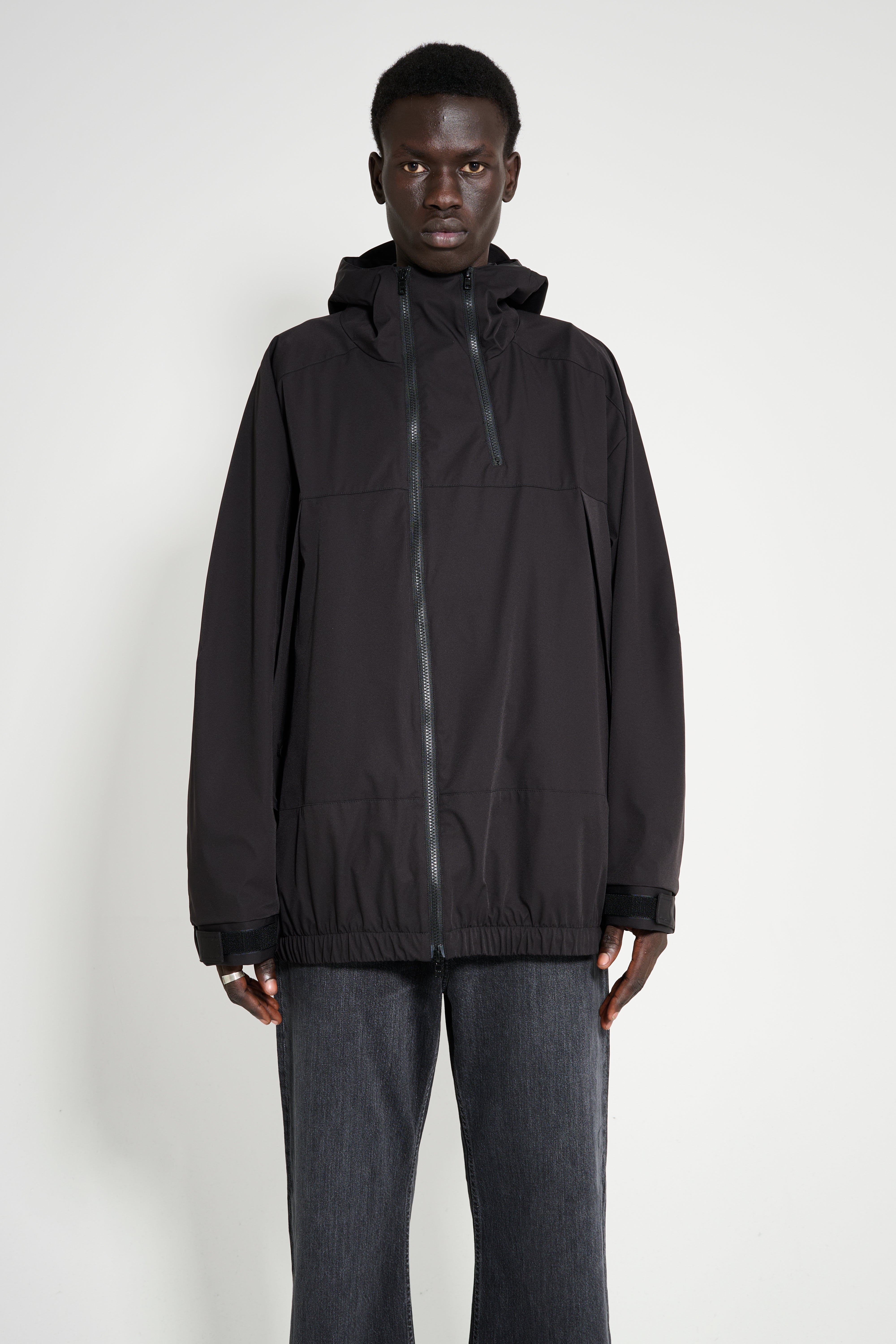 ssstein Weather Protection Hooded Jacket Black – Très Bien