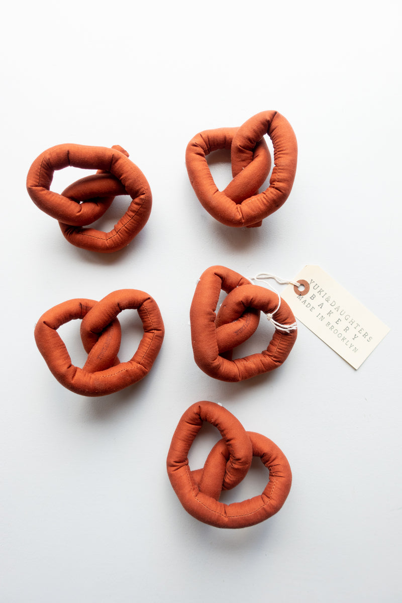 5 MINI SOFT PRETZELS / Yuki Matsuo - Utrecht