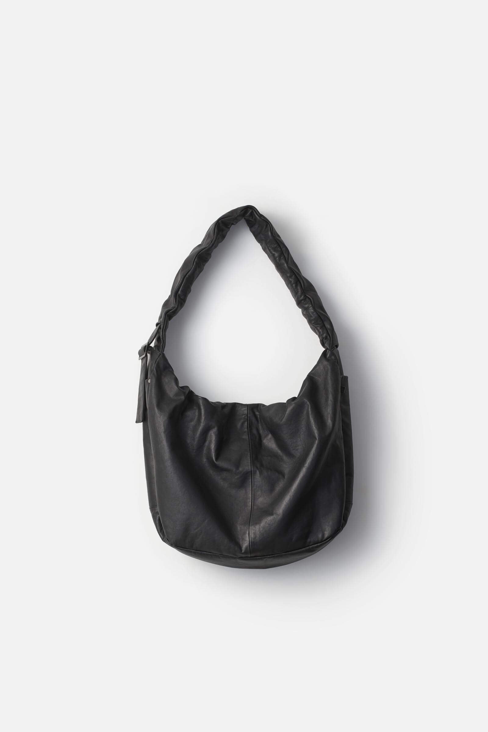 ssstein SHIRRING HANDLE LEATHER SHOULDER BAG – unexpected store