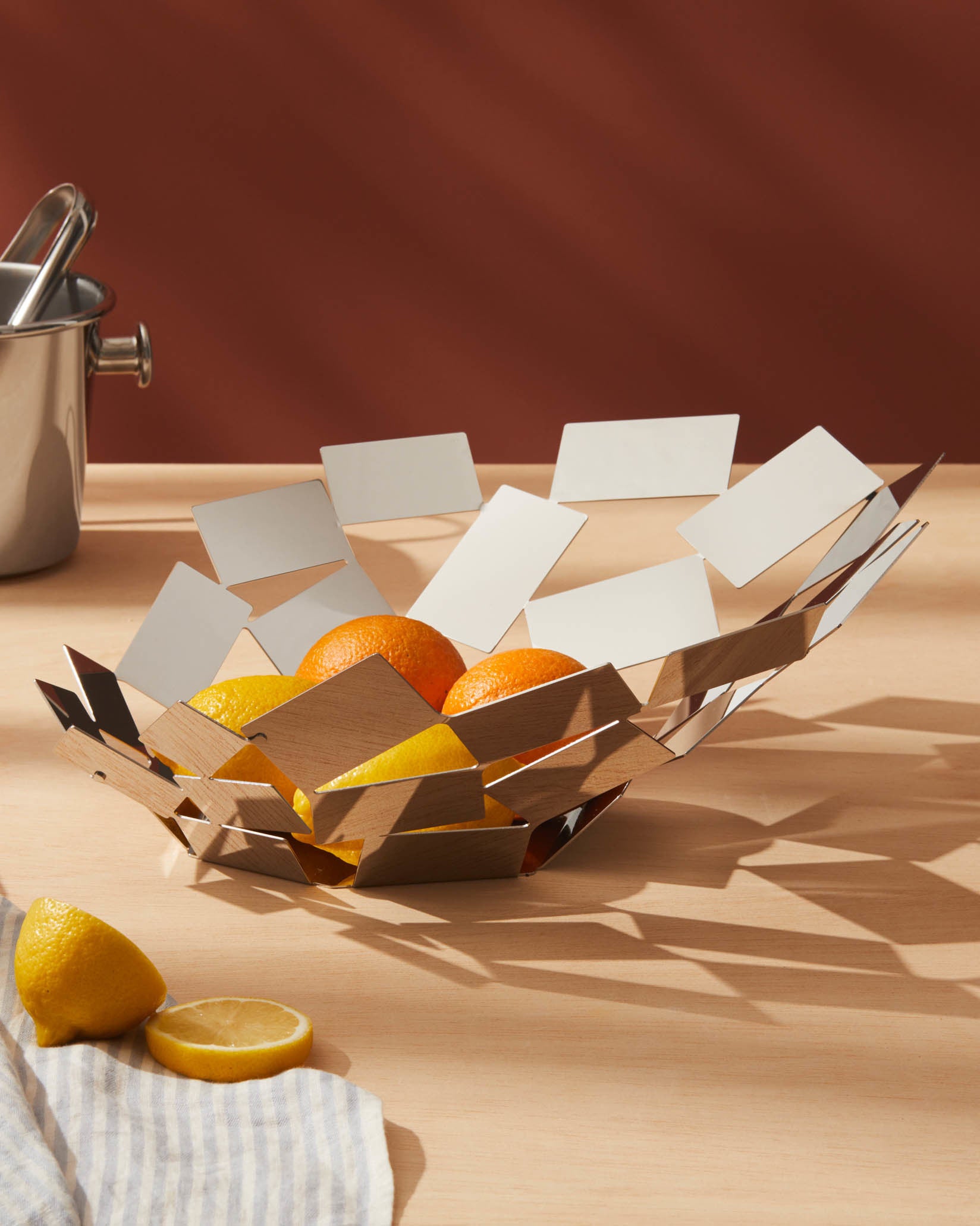 La Stanza dello Scirocco: Centrepiece By Mario Trimarchi | Alessi.