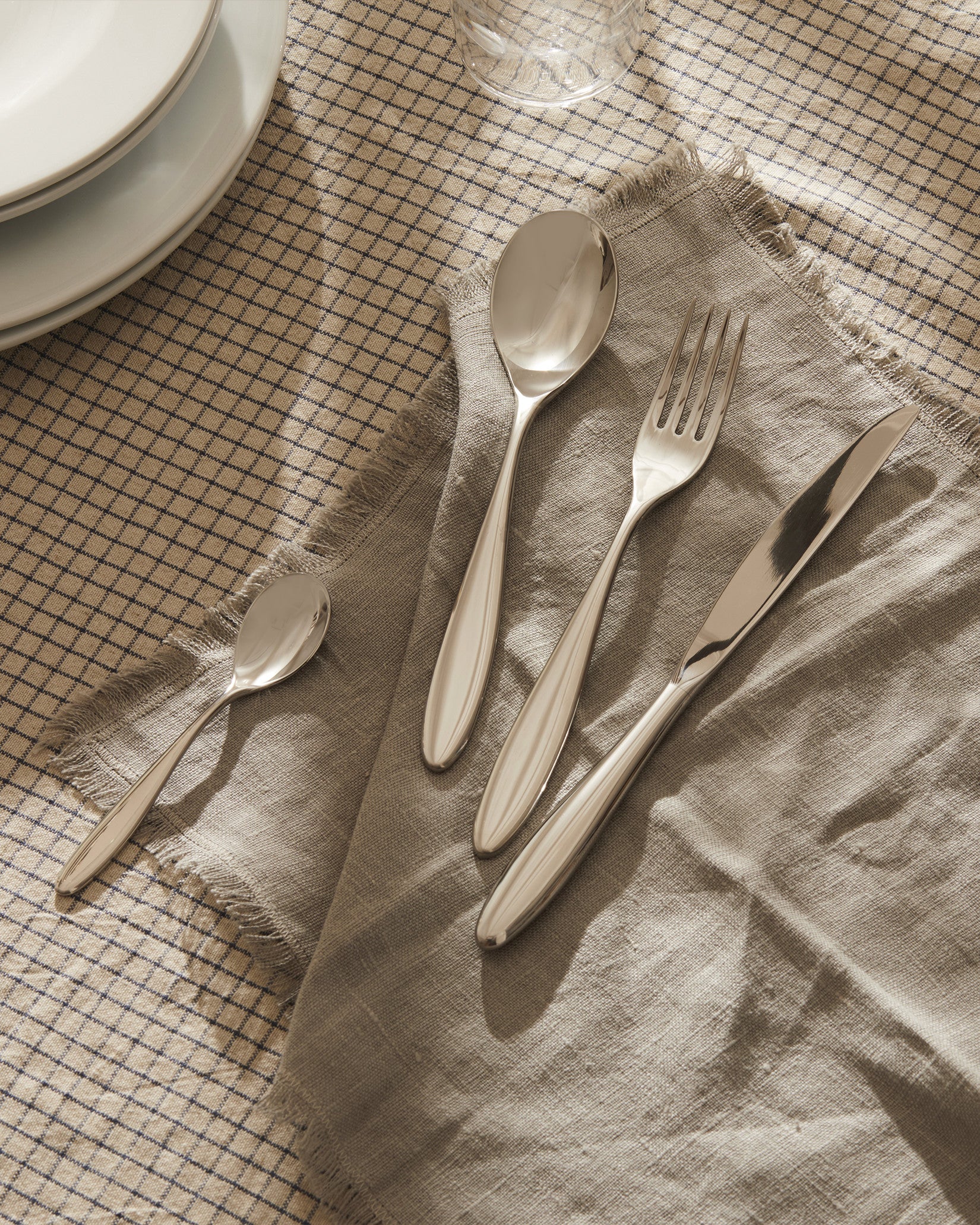 Mami Cutlery Set 24 Pieces Designed By Stefano Giovannoni