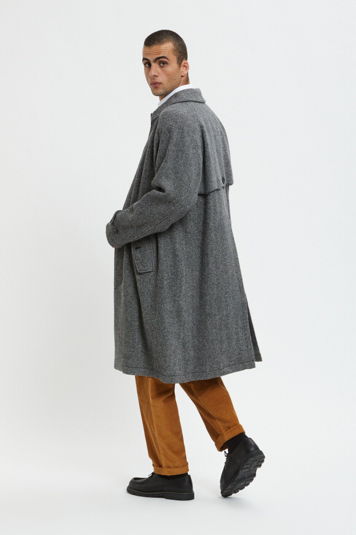 Pattern Wool Raglan Coat Black/white Herringb | Baracuta