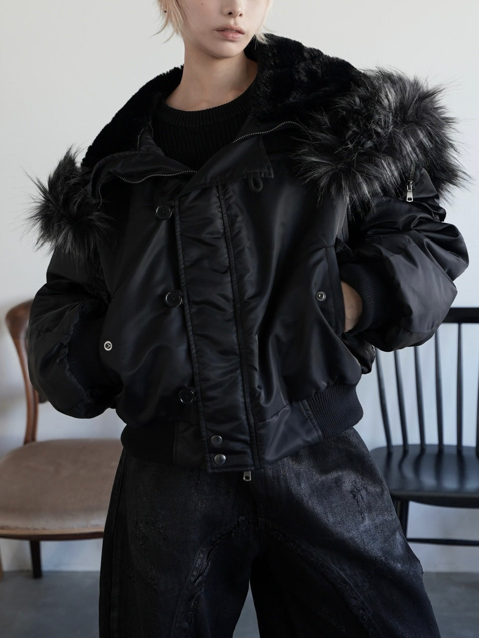 CHIKASHITSU PLUS HIGH】N-2B cropped hood blouson (nylon