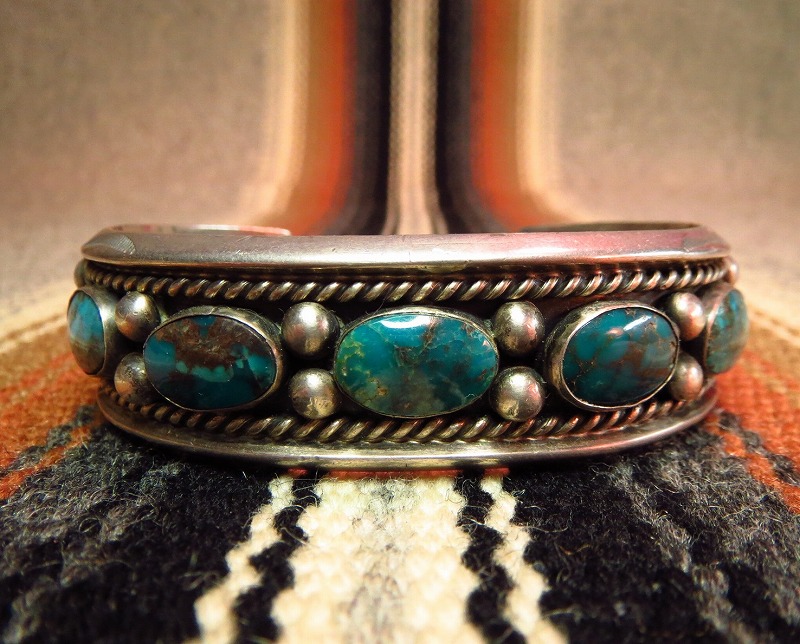 INDIAN JEWELRY LEATHER ARTS&CRAFTS Tah'bah TRADERS / Vintage Cuff
