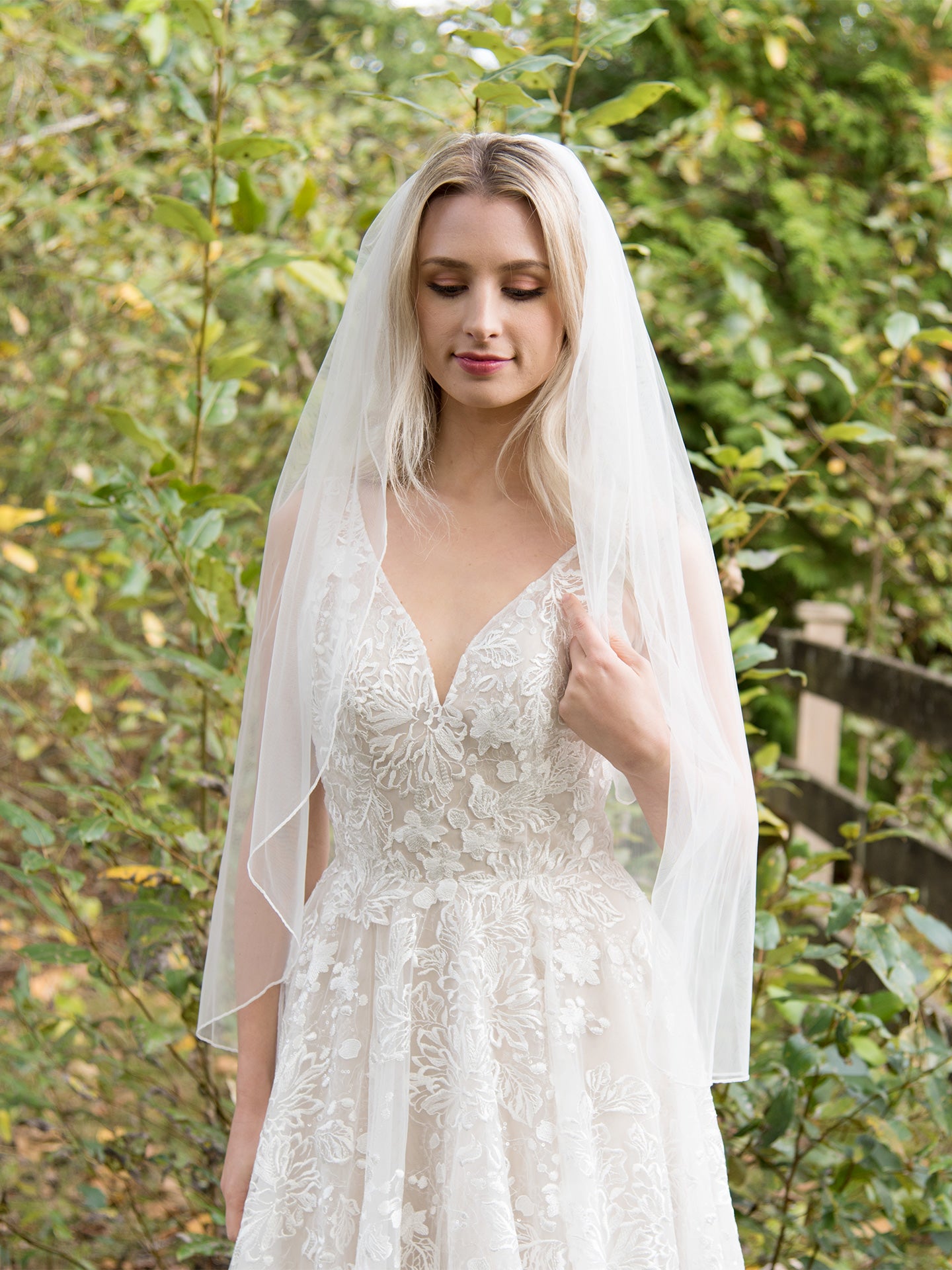 wedding-veil-V102-front.jpg?v=