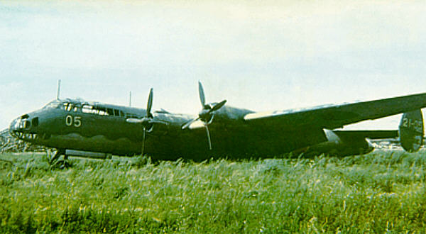 Unicraft Models 1/72 Nakajima G5N Shinzan (LIZ) - long-range bomber